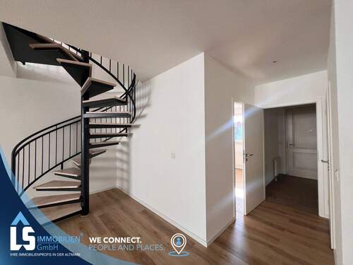 Eingangsbereich - Etagenwohnung mit 95,00 m&sup2; in Stendal zur Miete