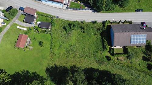 Grundstück von oben - Traumhaus gesucht? Wir haben das passende Grundstück! Verwirklichen Sie Ihren Traum vom Eigenheim.
