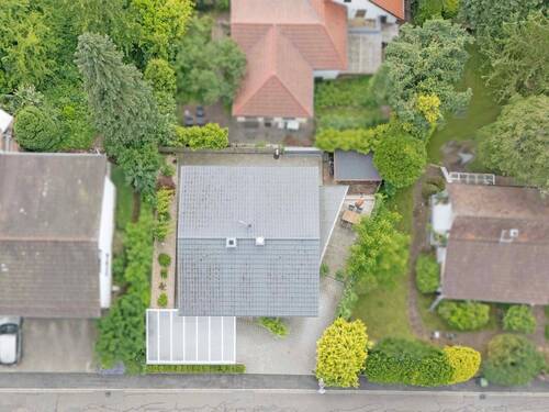 Hausansicht Vogelperspektive - 