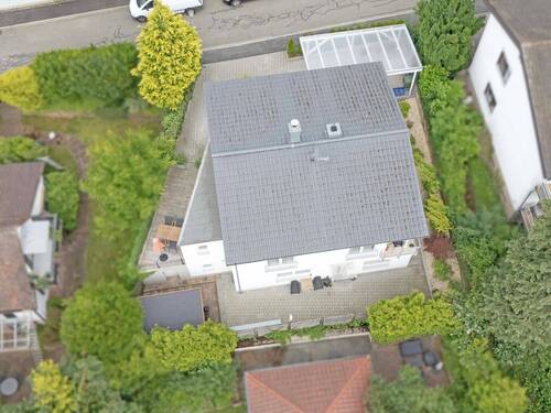 Hausansicht Vogelperspektive - 