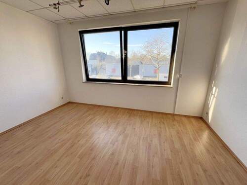 Arbeits- oder Kinderzimmer - 