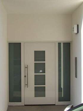 Hauseingang - 3 Zimmer Etagenwohnung zur Miete in Dortmund