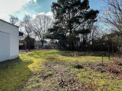 Garten - 5 Zimmer Einfamilienhaus zum Kaufen in Berlin