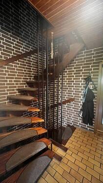 Aufgang zur ersten Etage - 