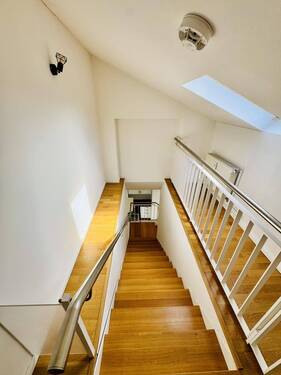 Treppe zur Terrasse - 