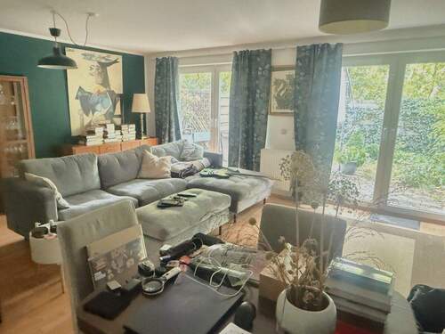 Wohnzimmer - 4 Zimmer Reihenmittelhaus zum Kaufen in Oldenburg