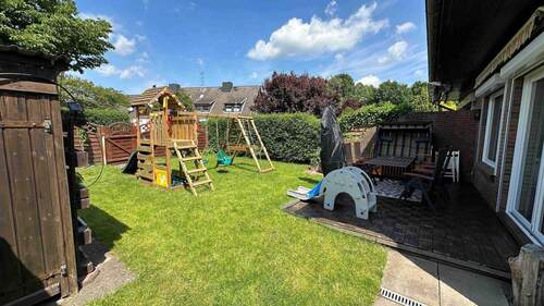 Garten - Terrasse - 5 Zimmer Doppelhaushälfte in Uetersen