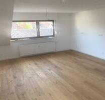 Bad Nauheim: Neu Renovierte Wohnung mit großem Balkon am Frauenwald zu vermieten