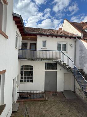 HH_Ansicht_Hof - 1 Zimmer Mehrfamilienhaus, Wohnhaus zum Kaufen in Heidelberg