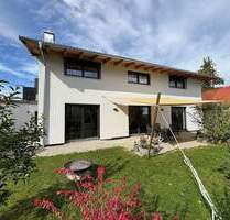 QUALITÄT TRIFFT AUF DESIGN – NEUWERTIGES EINFAMILIENHAUS IN WANG, MOOSBURG