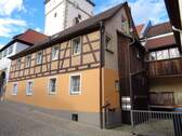 Bild 1 - Gut vermietetes 2-Familien-Fachwerkhaus in der Altstadt von Uffenheim
