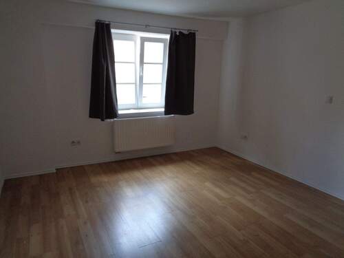 Bild 4 - Mehrfamilienhaus, Wohnhaus mit 178,00 m&sup2; in Uffenheim zum Kaufen