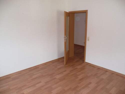 Wohnzimmer 3.JPG - Etagenwohnung mit 47,00 m&sup2; in Pirna zur Miete