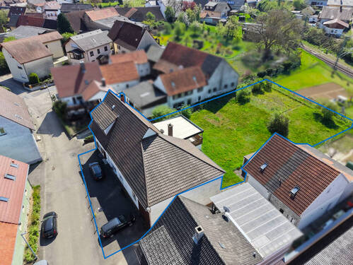 Luftbild - Einfamilienhaus mit 243,00 m&sup2; in Sinsheim / Steinsfurt zum Kaufen