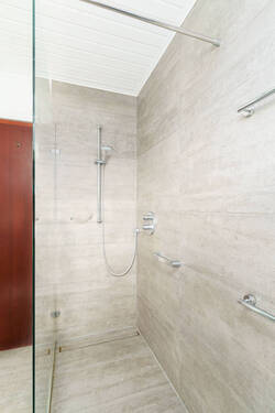 Badezimmer Bild II EG - 