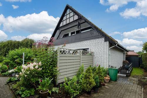 Nordöstliche Ansicht - Doppelhaushälfte mit 134,00 m² in Hambergen zum Kaufen