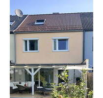 Ihr neues Zuhause - Kernsaniertes Reihenhaus im Grünen mit Studio & Garage (Provisionsfrei) - Röthenbach