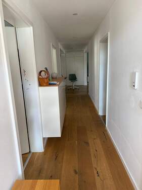Blick in den Flur - 3 Zimmer Etagenwohnung in Heroldsberg
