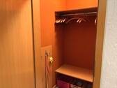Abstellraum mit Garderobe - 