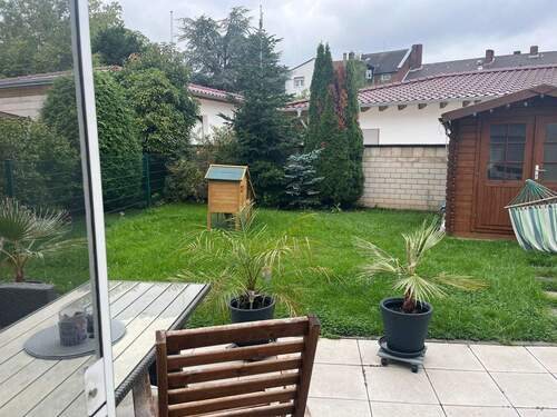 Terrasse / Garten - Schöne Erdgeschosswohnung mit Garten und Garage in guter Lage von Euskirchen !