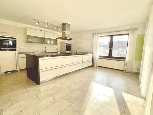 ...Küche mit Essbereich - 