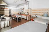 Küche Gaststätte - 1 Zimmer Mehrfamilienhaus, Wohnhaus zum Kaufen in Lutherstadt Wittenberg