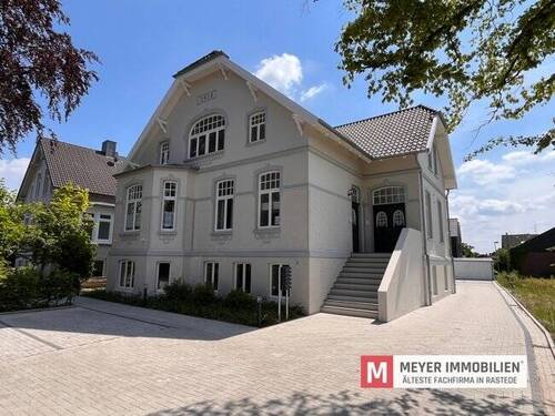 Frontansicht - Stilvoll sanierte Altbauwohnung (Denkmalschutz) im Ortskern von Rastede (Objekt-Nr.: 7003)