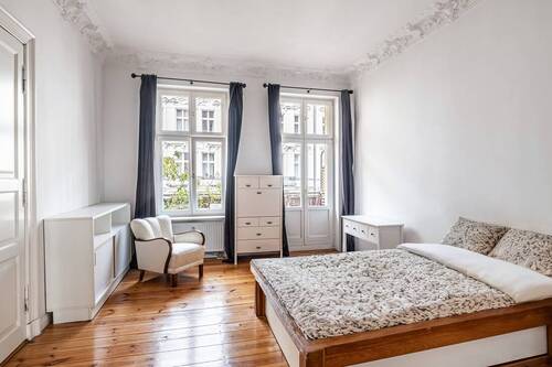 Zimmer mit Zugang zum Balkon - 