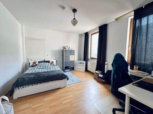 Zimmer - 4 Zimmer Etagenwohnung zur Miete in Coburg