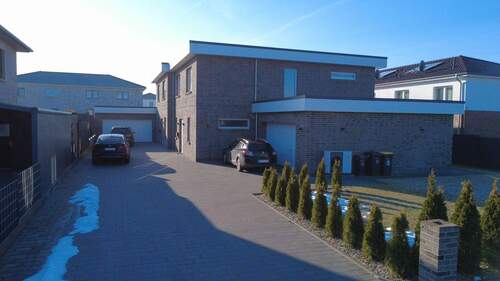 Auffahrt - 4 Zimmer Doppelhaushälfte zum Kaufen in Soltau