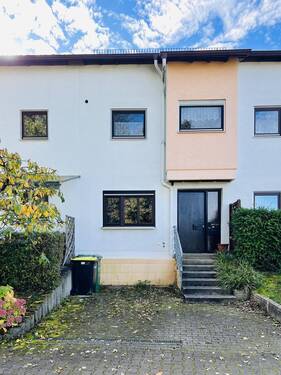 Stellplatz - 5 Zimmer Reihenmittelhaus zum Kaufen in Affalterbach