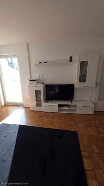 Wohnzimmer mit Balkon - 2 Zimmer Etagenwohnung in Landshut
