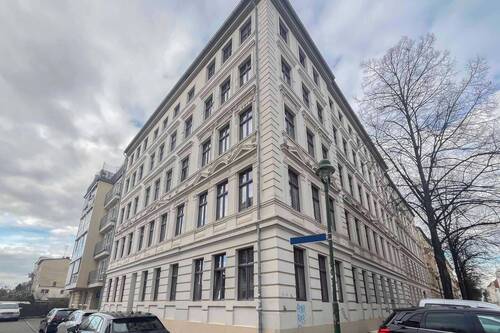 Hausansicht - Denkmalschutz & Moderne vereint: Attraktive 2-Zimmer-Wohnung in zentraler Lage