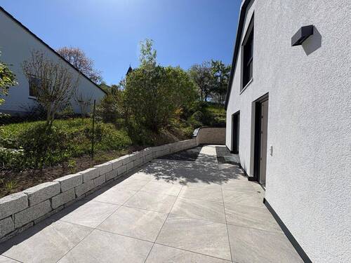 Garten Terrasse seitlich 2.jpg - 