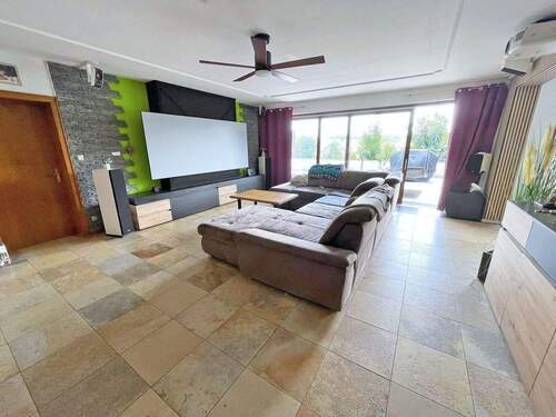 18.jpg - Einfamilienhaus mit 330,00 m&sup2; in Hosenfeld zum Kaufen