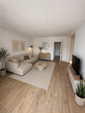 Wohnzimmer.png - Große 3 Zimmer Wohnung mit Balkon, Aufzug und viel Potenzial in zentraler Lage von Fürth