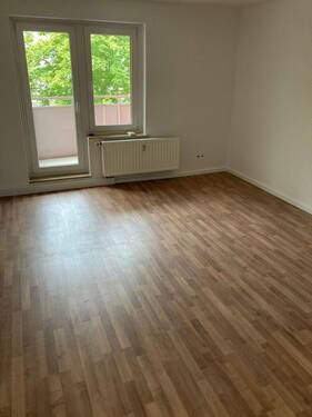 Wohnzimmer - 3 Zimmer Etagenwohnung zur Miete in Kamenz