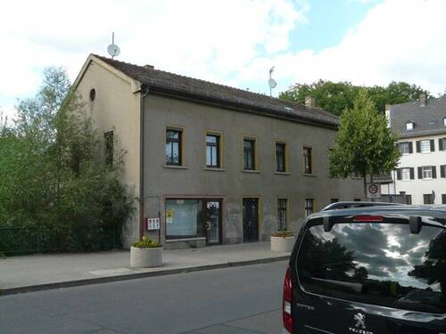 Objekt Vordersicht - 6 Zimmer Mehrfamilienhaus, Wohnhaus zum Kaufen in Taucha