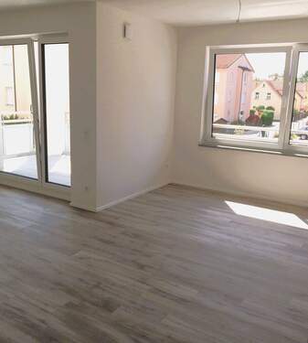 Wohn-Essbereich.JPG - 3 Zimmer Etagenwohnung zur Miete in Röthenbach an der Pegnitz