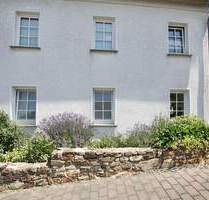 ***Fünf Minuten zur Stadt, fünf Schritte in die Natur...Idyllisch Wohnen in Oelsberg!