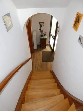 Vorderhaus-Holztreppe - 