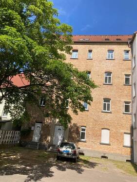 Hausansicht hinten - 2 Zimmer Etagenwohnung zur Miete in Bitterfeld-Wolfen