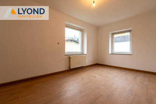 Wohn- und Schlafraum Haupthaus EG - Mehrfamilienhaus, Wohnhaus mit 205,00 m² in Densborn zum Kaufen