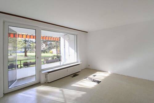 Wohnzimmer - 3 Zimmer Etagenwohnung zum Kaufen in Isernhagen