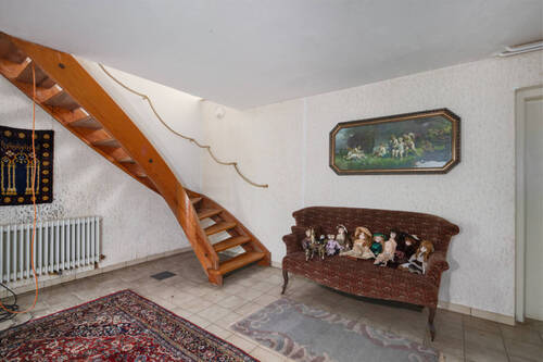 Flur und Treppe UG - 
