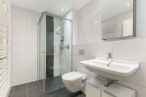 Bad - Etagenwohnung mit 50,00 m&sup2; in Bonn zum Kaufen