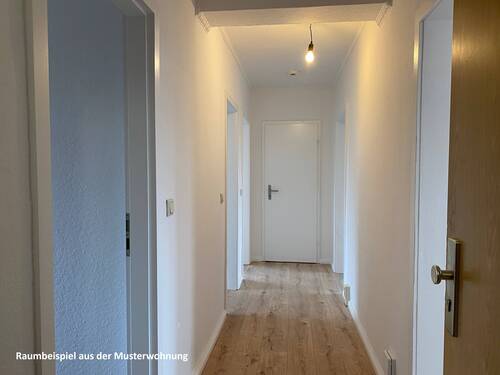 Wohnung_Kaufen_Schorfheide_Musterwohnung_Flur (1) - 