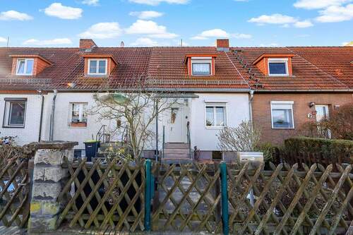 Hausansicht - 3 Zimmer Reihenmittelhaus zum Kaufen in Berlin