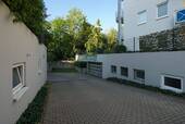 Tiefgarageneinfahrt - 