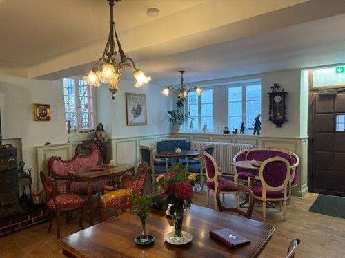 Kaffeestube - 7 Zimmer Mehrfamilienhaus, Wohnhaus in Traben-Trarbach